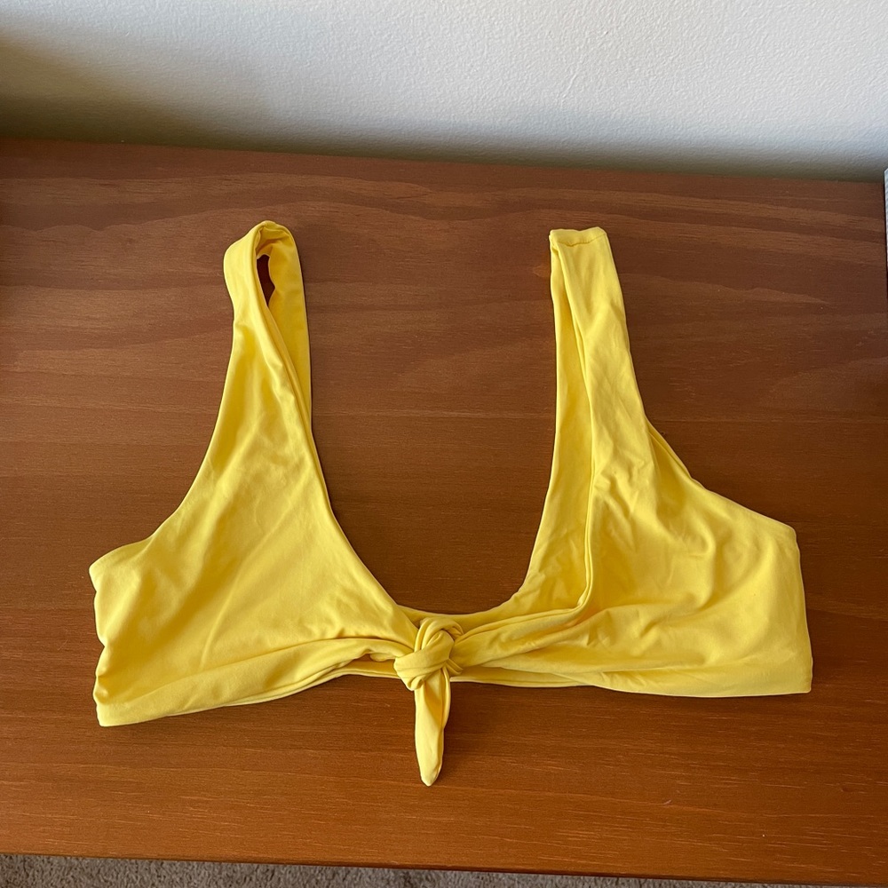 Dippin' Daisy's Muse Front-Tie Bikini Top